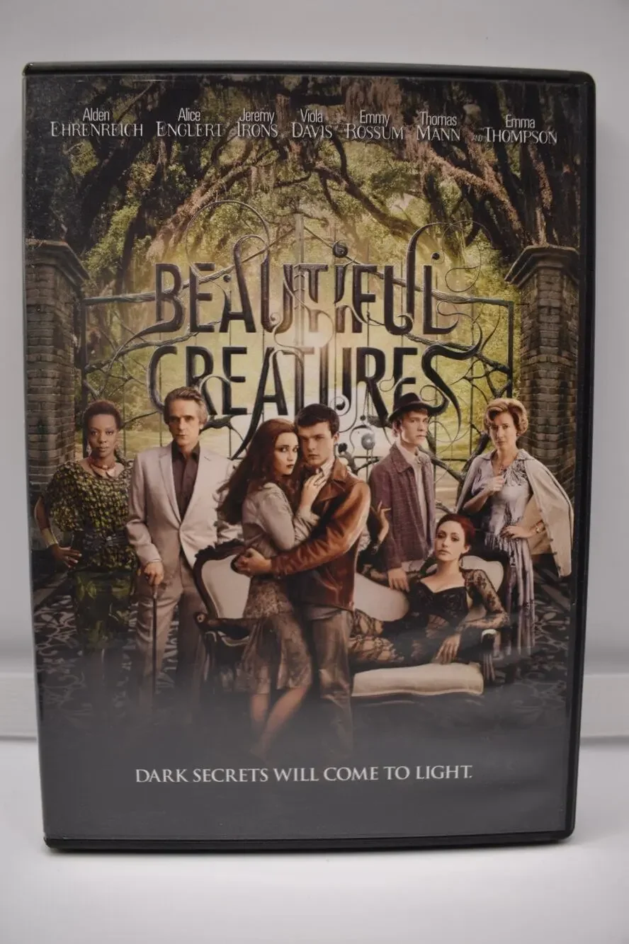 Beautiful Creatures - Picture 1 of 2